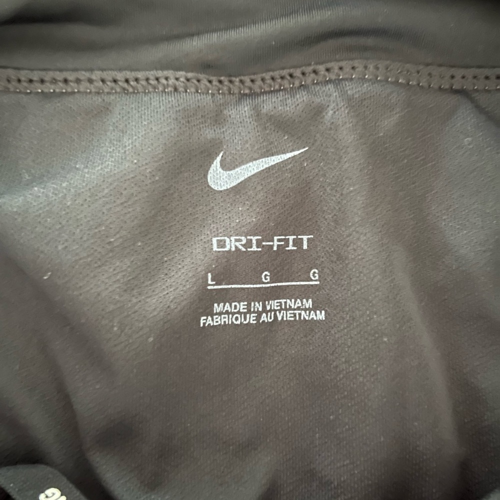 NIKE- ATHLETIC SHORTS - Picture 5 of 5